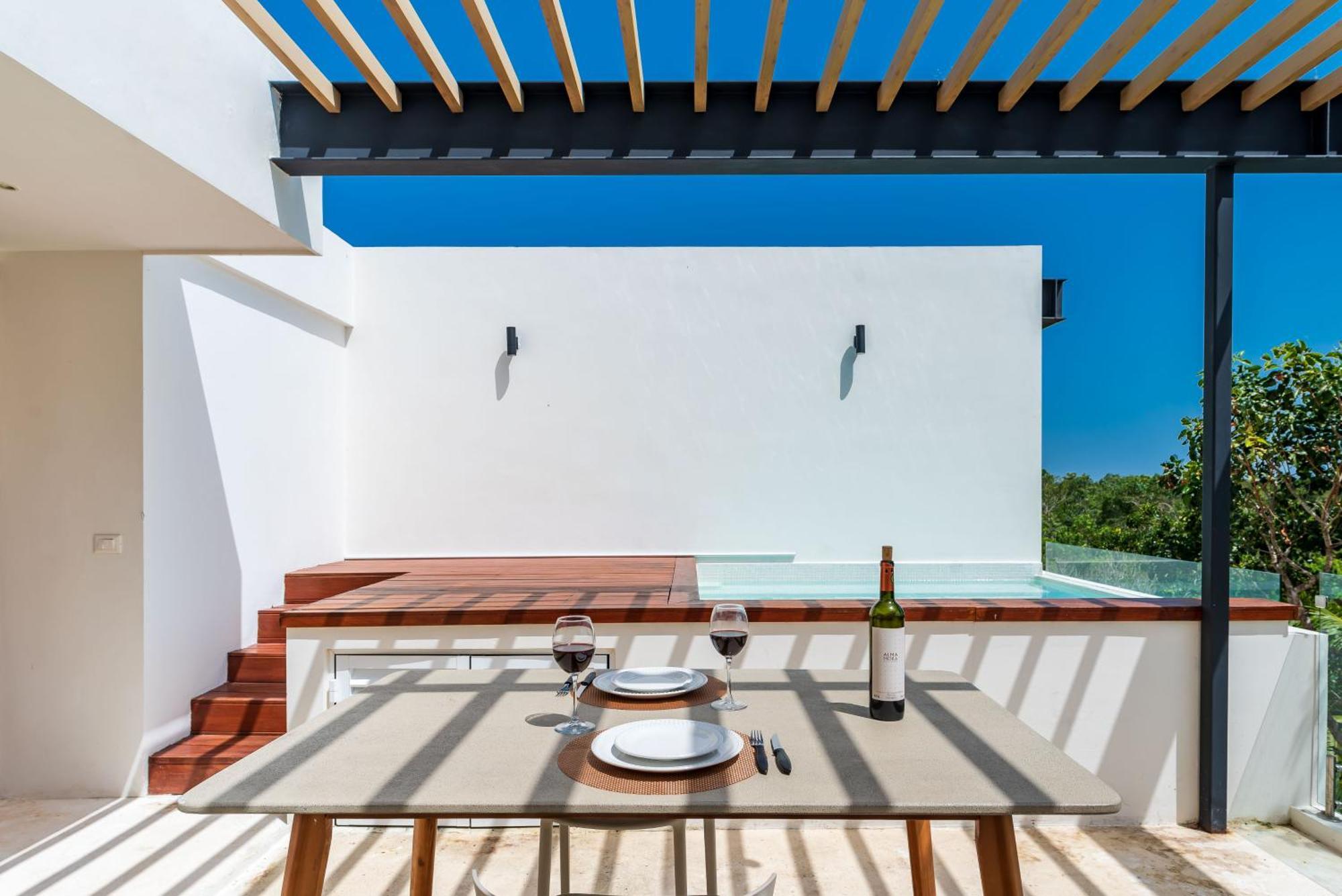 Panoramic Aparthotel *
