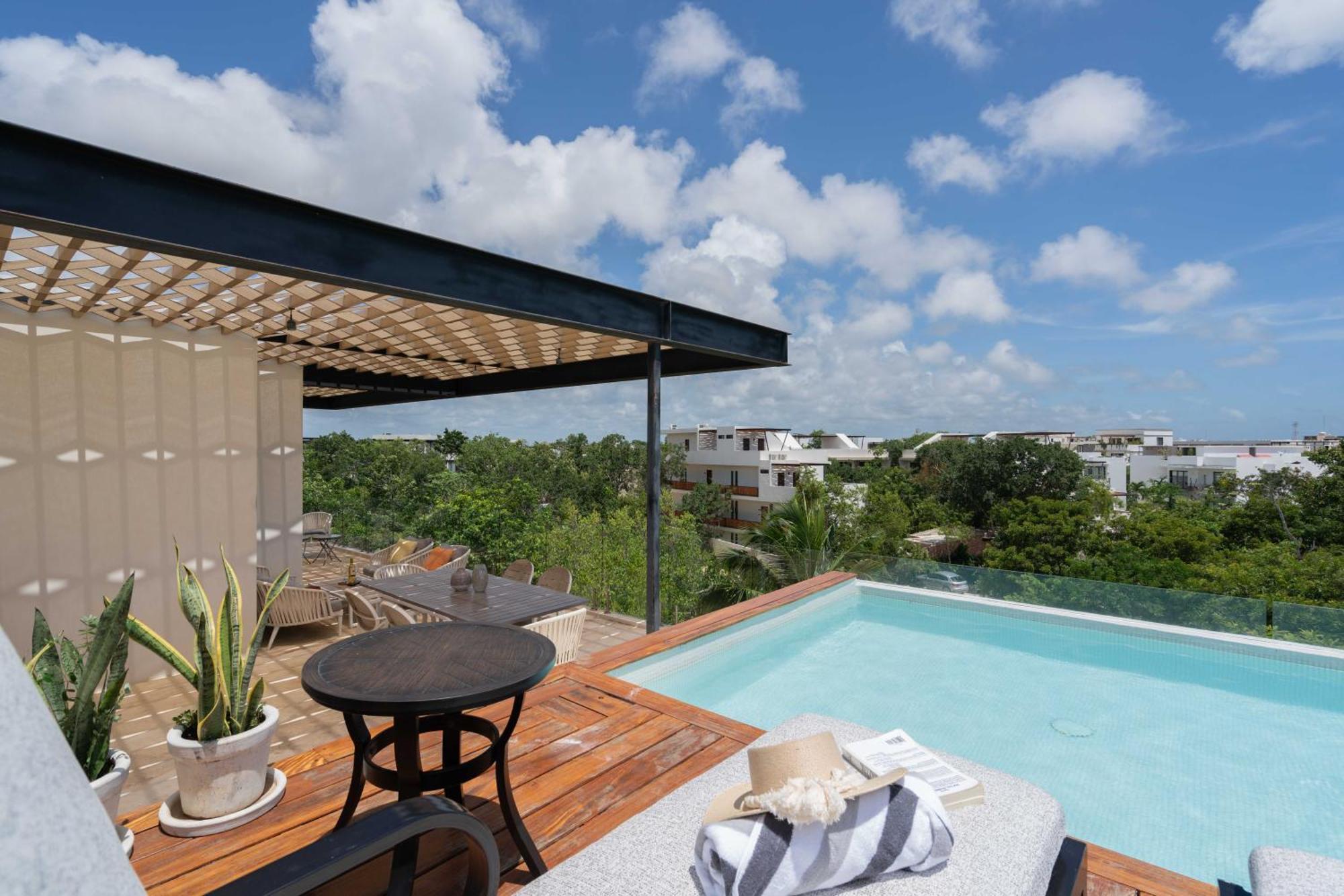 Panoramic Aparthotel *